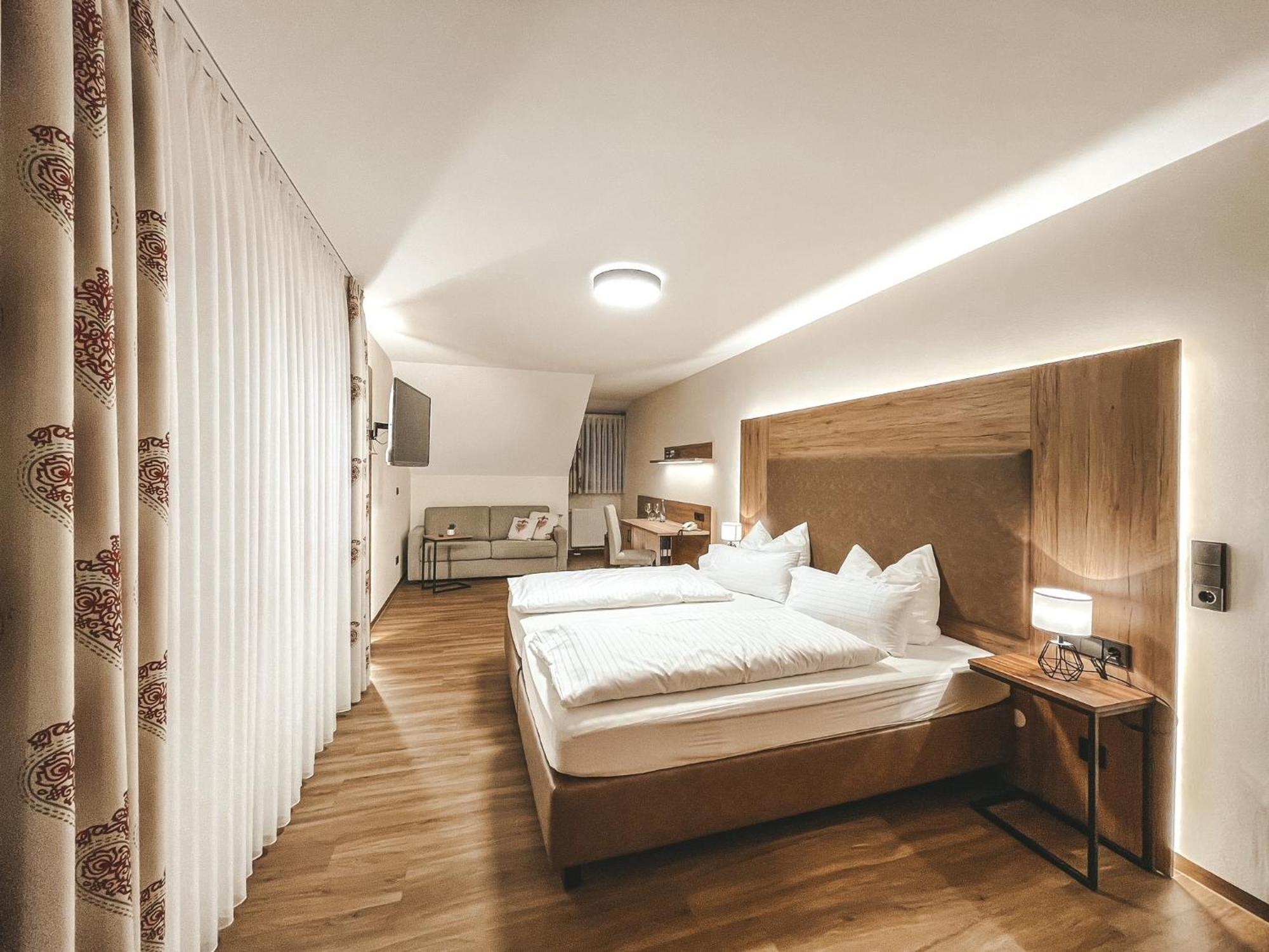 Hotel Badischer Hof 4*